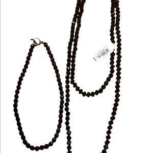 New with tags beaded necklace set 112